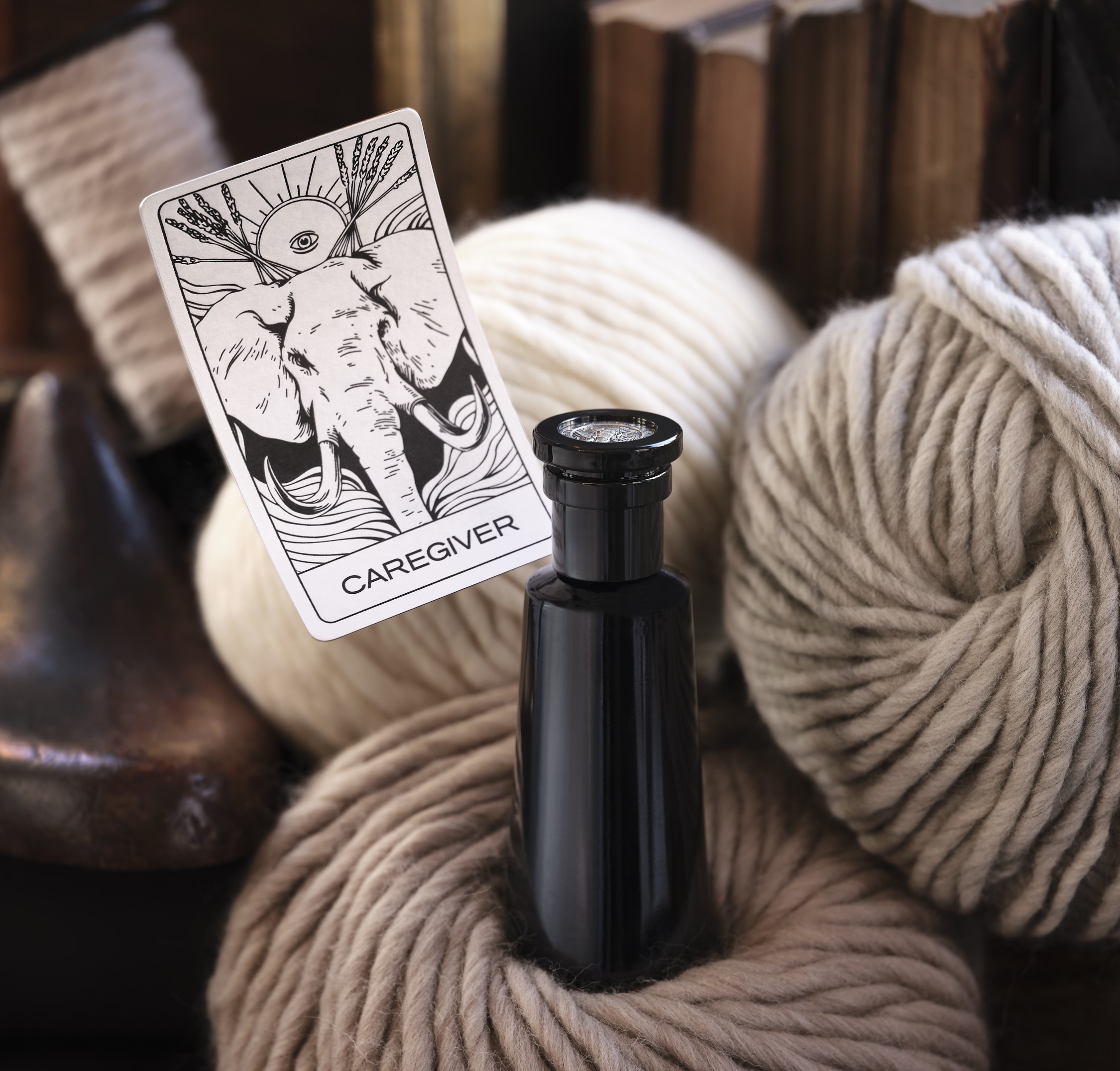 © ARgENTUM LES PARFUMS INFINIS CAREGIVER mit Neroliöl, Tonkabohne Absolue und haitianischer Vetiver