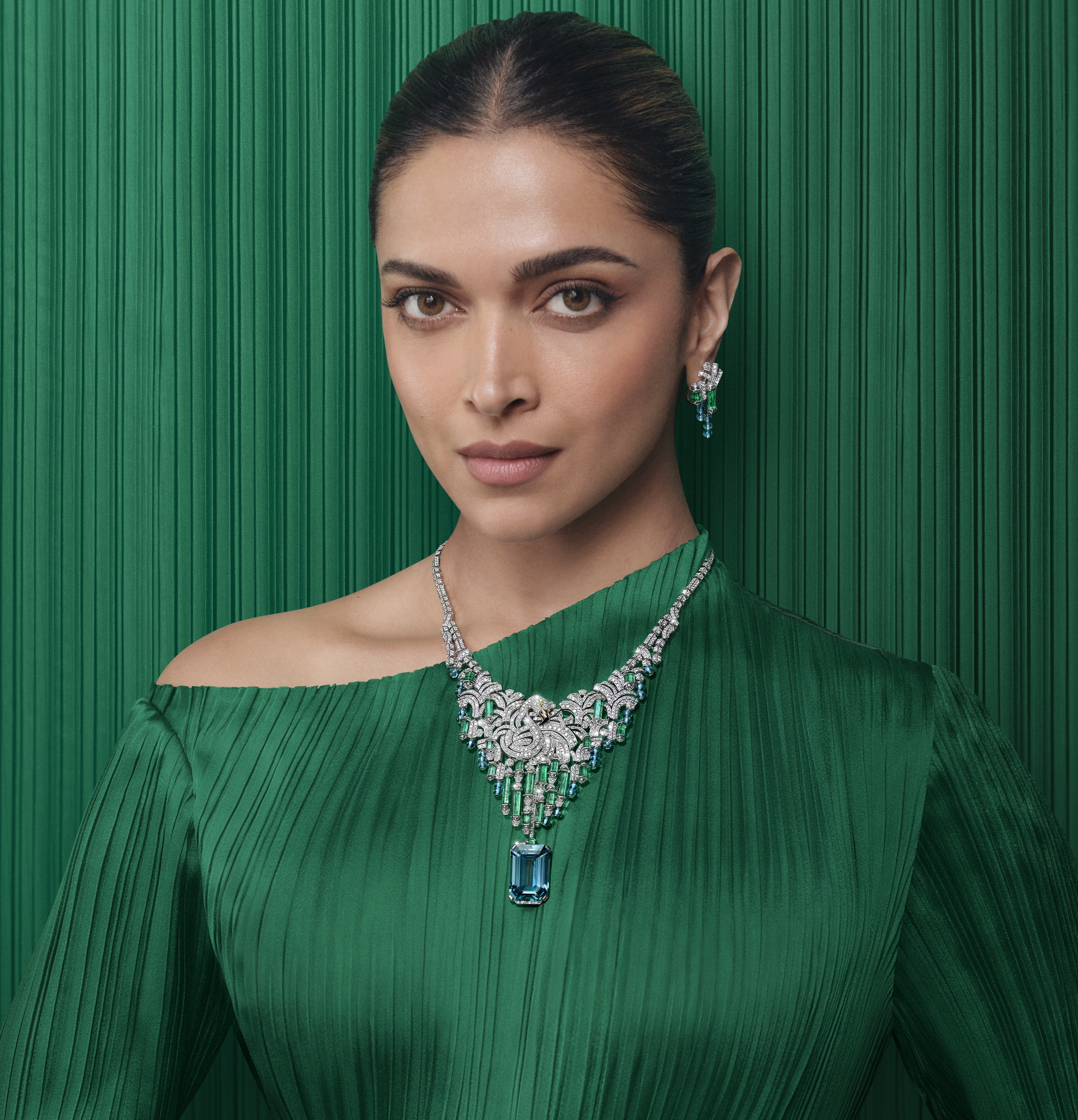 Collier CELESTUN aus der Nature Sauvage Kollektion von Cartier I © Johann Sandberg