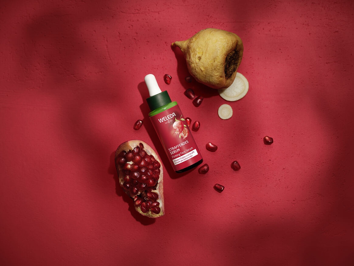Straffendes Serum Granatapfel & Maca-Peptide I © Weleda