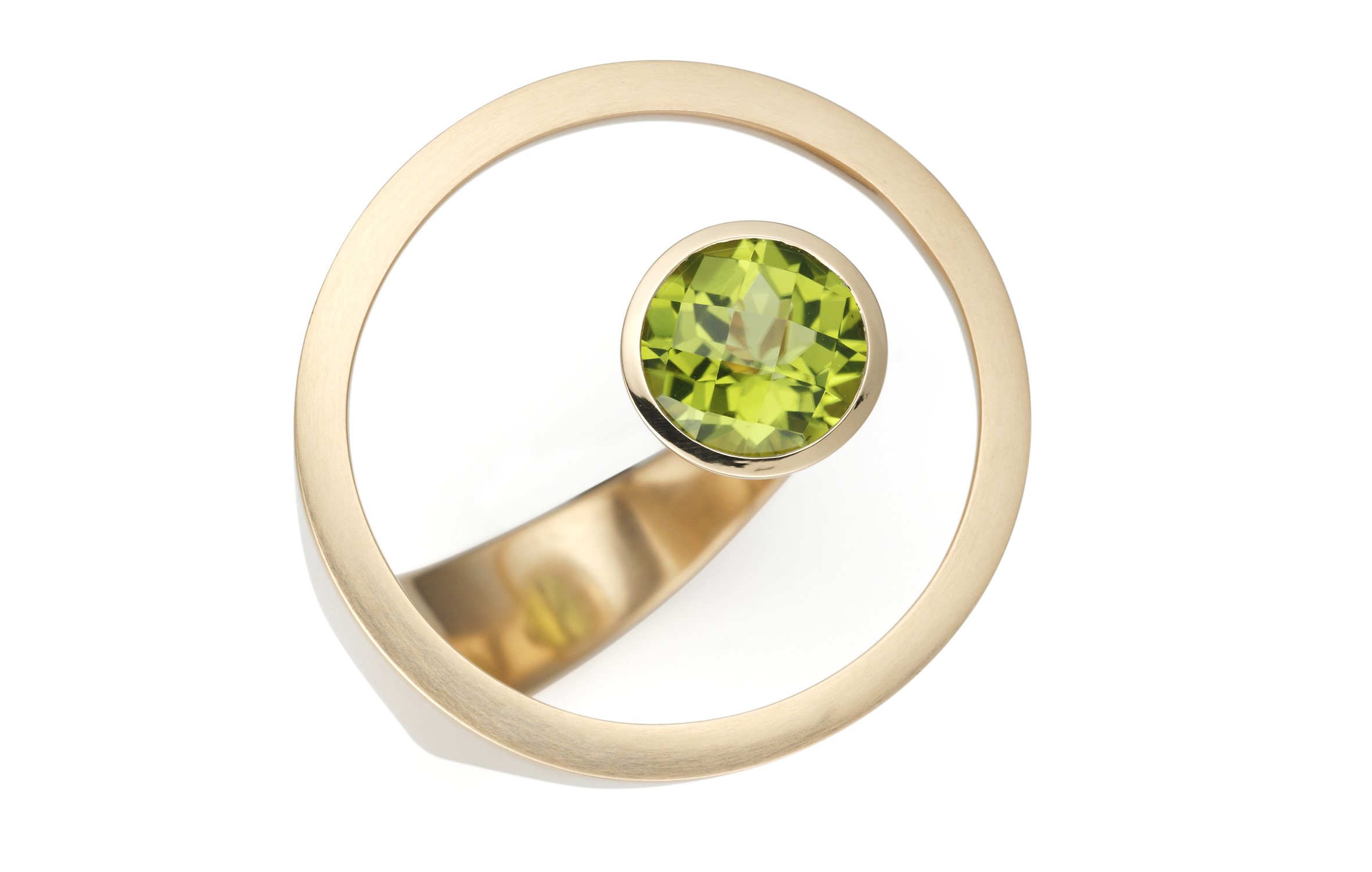 Ring SCHATZINSEL mit Peridot I © Angela Hübel