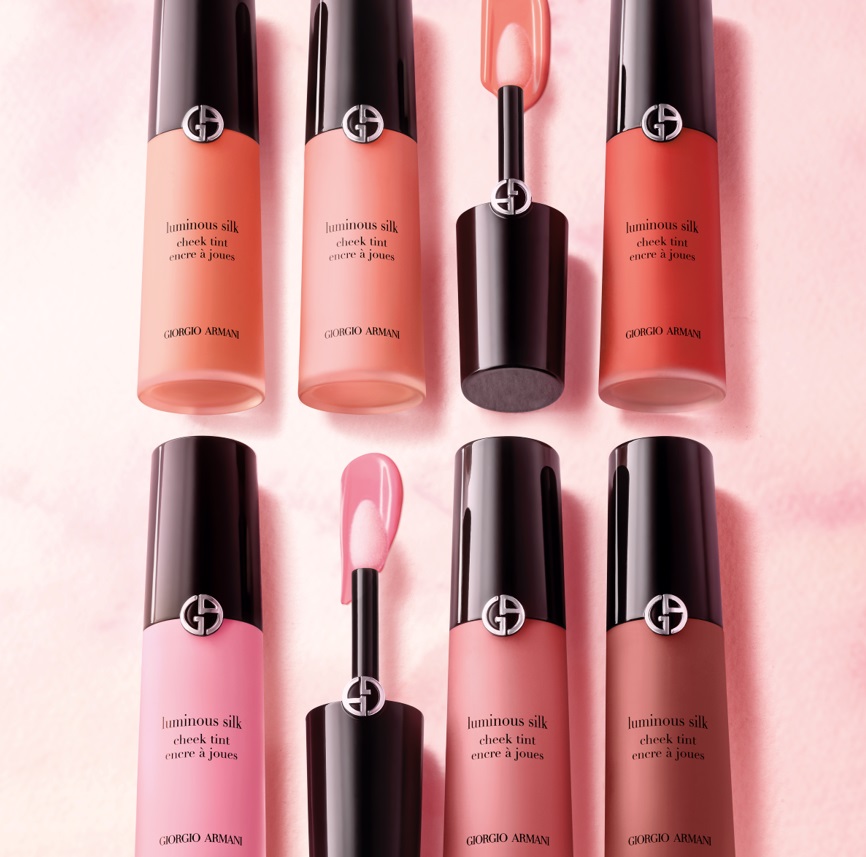 LUMINOUS SILK CHEEK TINT I © Armani Beauty