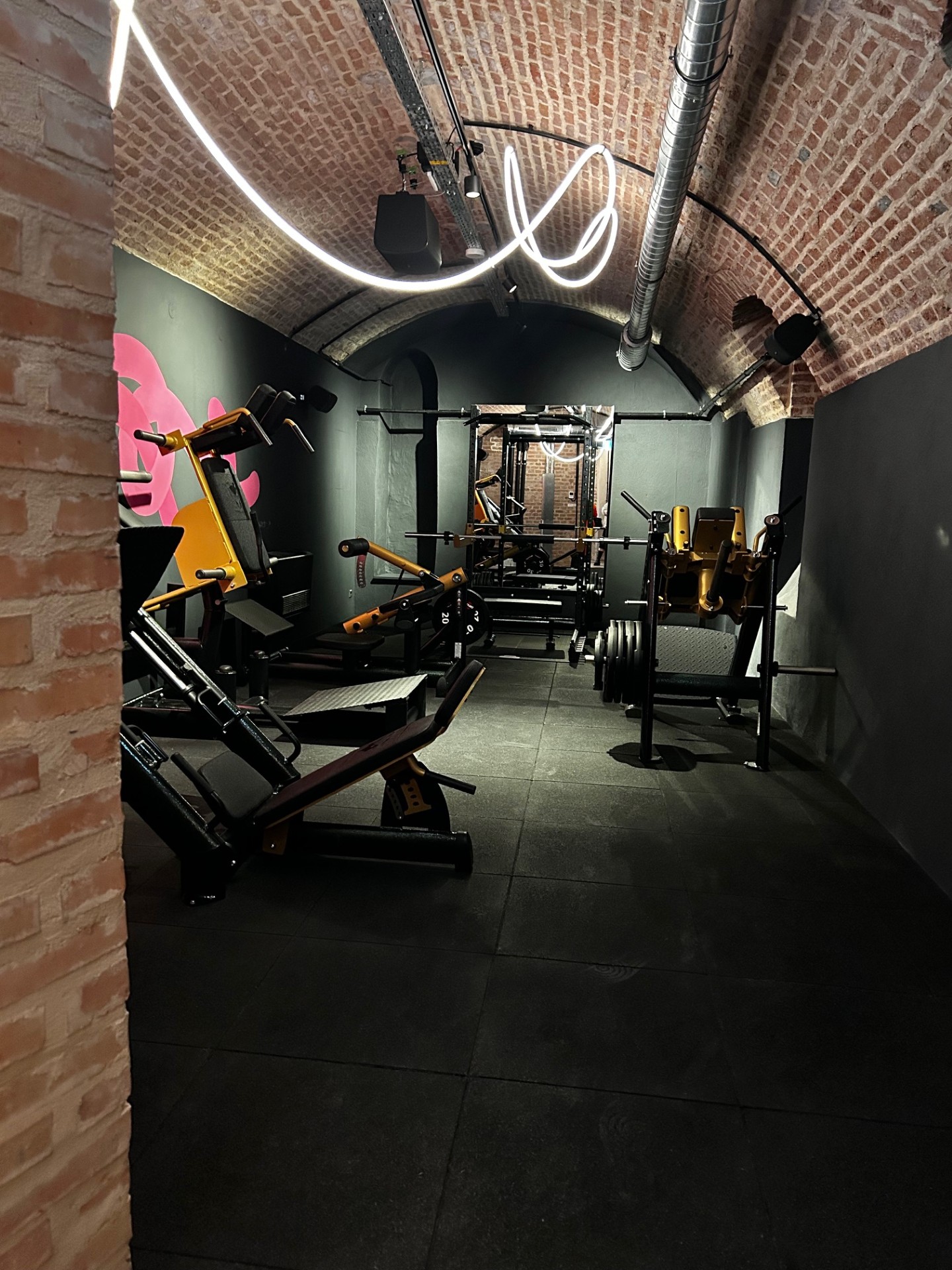 JOHN REED Fitness Music Club Schwedenplatz