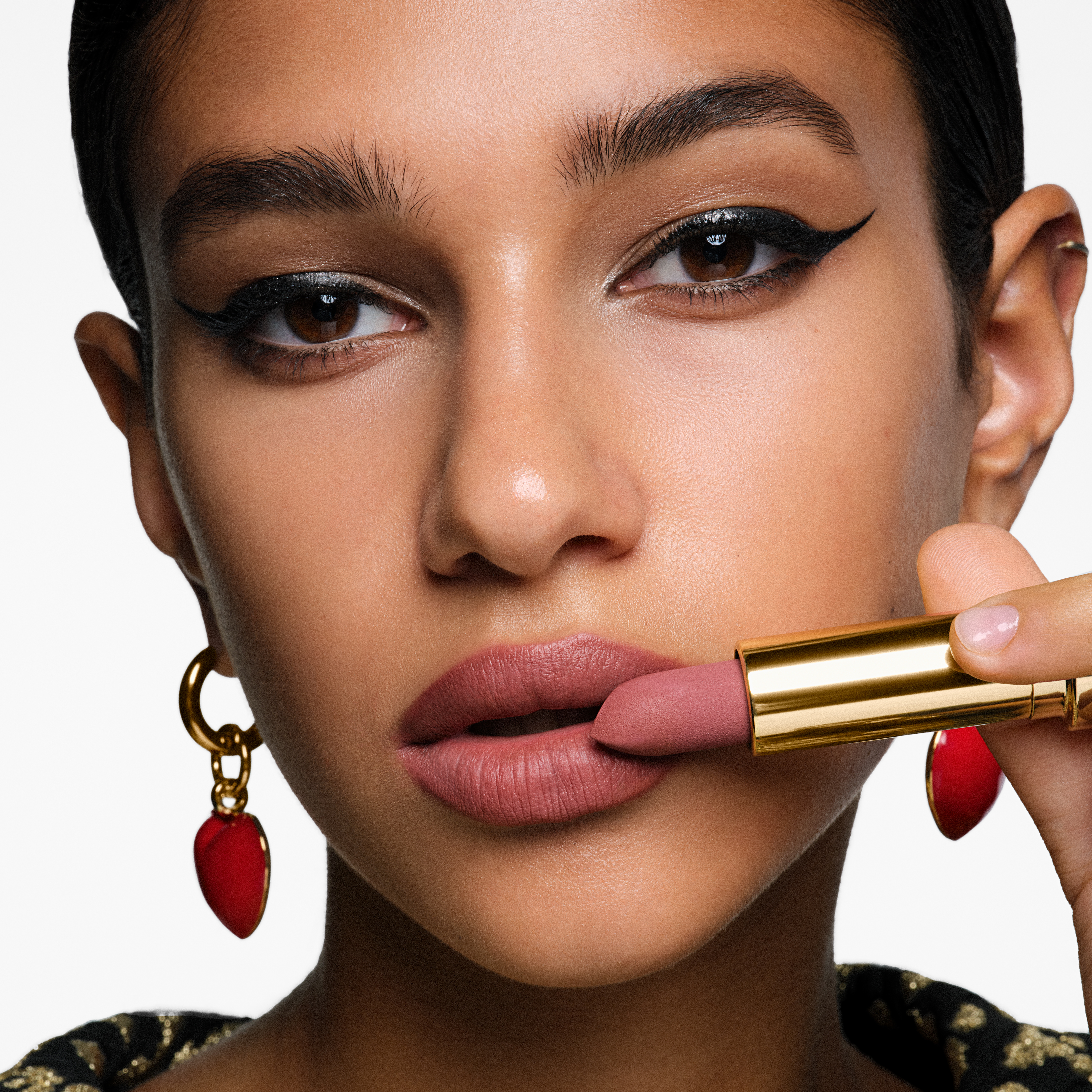 Fabulous Kiss Lipstick I © Herrera Beauty