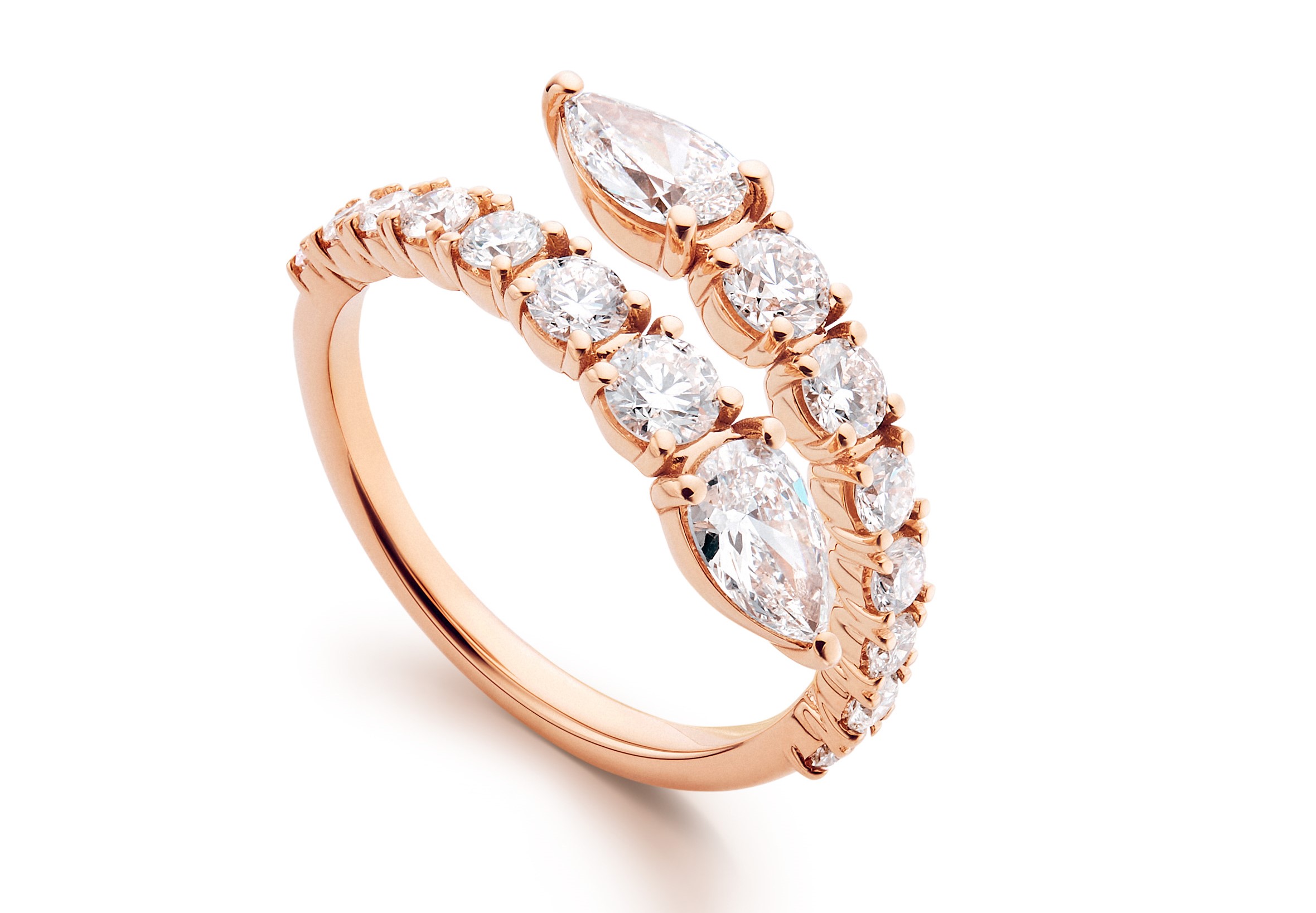 Bucherer Fine Jewellery Diamond Twist Ring I © Bucherer Fine Jewellery